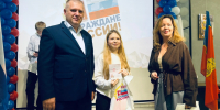 В День Конституции 9 юных муринцев получили паспорта граждан РФ - Муринское городское поселение